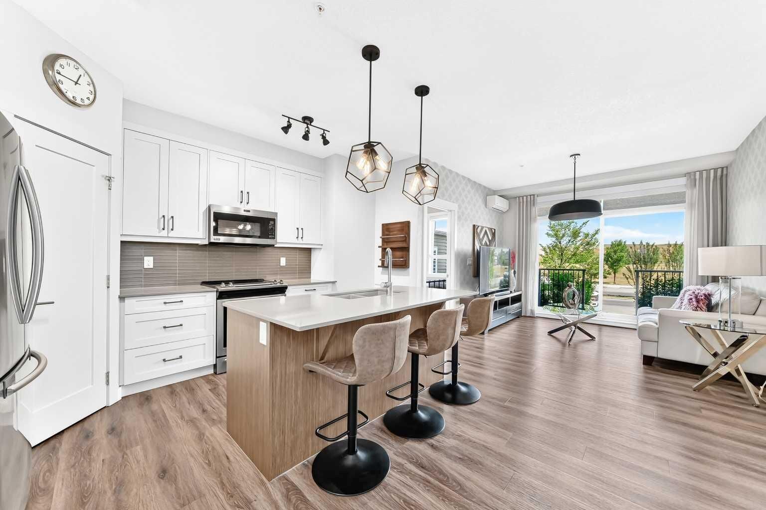 Property Photo: 10 Walgrove SE 120 AB T2X 4E3