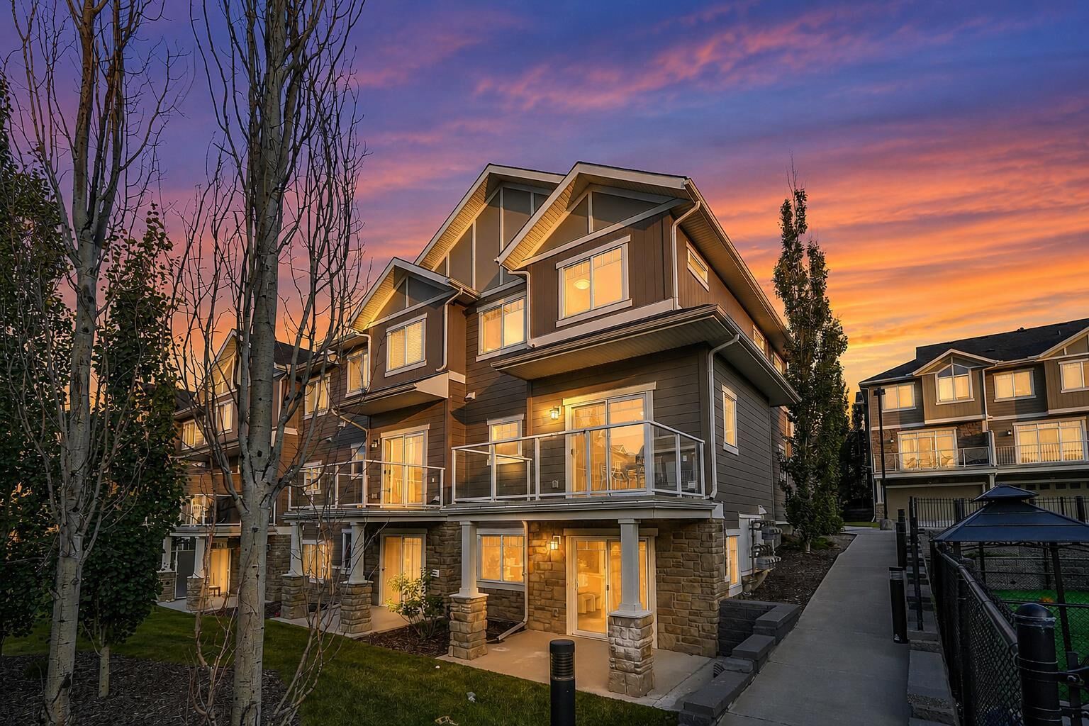 Property Photo: 570 Evanston Manor NW AB T3P 0R8