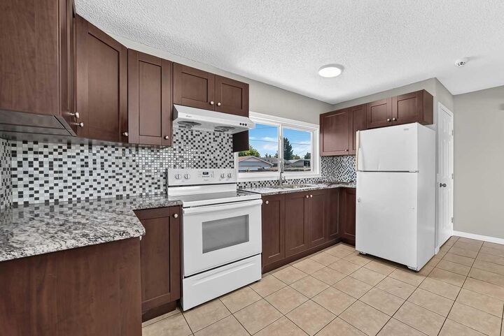 Property Photo: 80 Pensville Road SE AB T2A 4K5