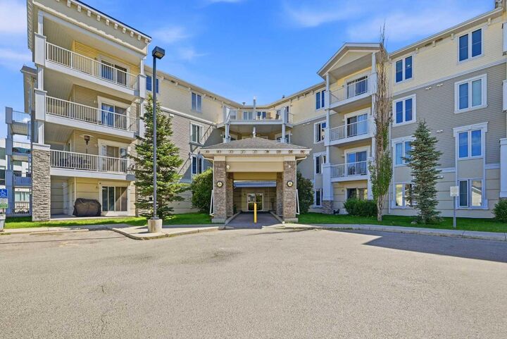1140 Taradale Drive NE 2206 — photo 1