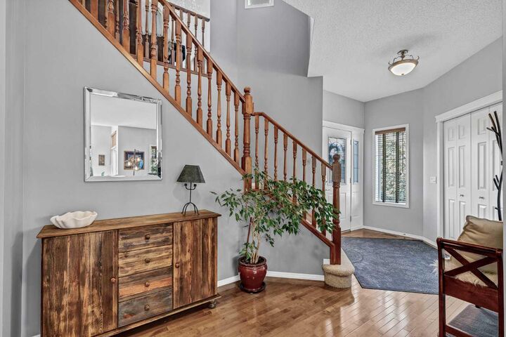 Property Photo: 402 Fairways Mews NW AB T4B 2W9