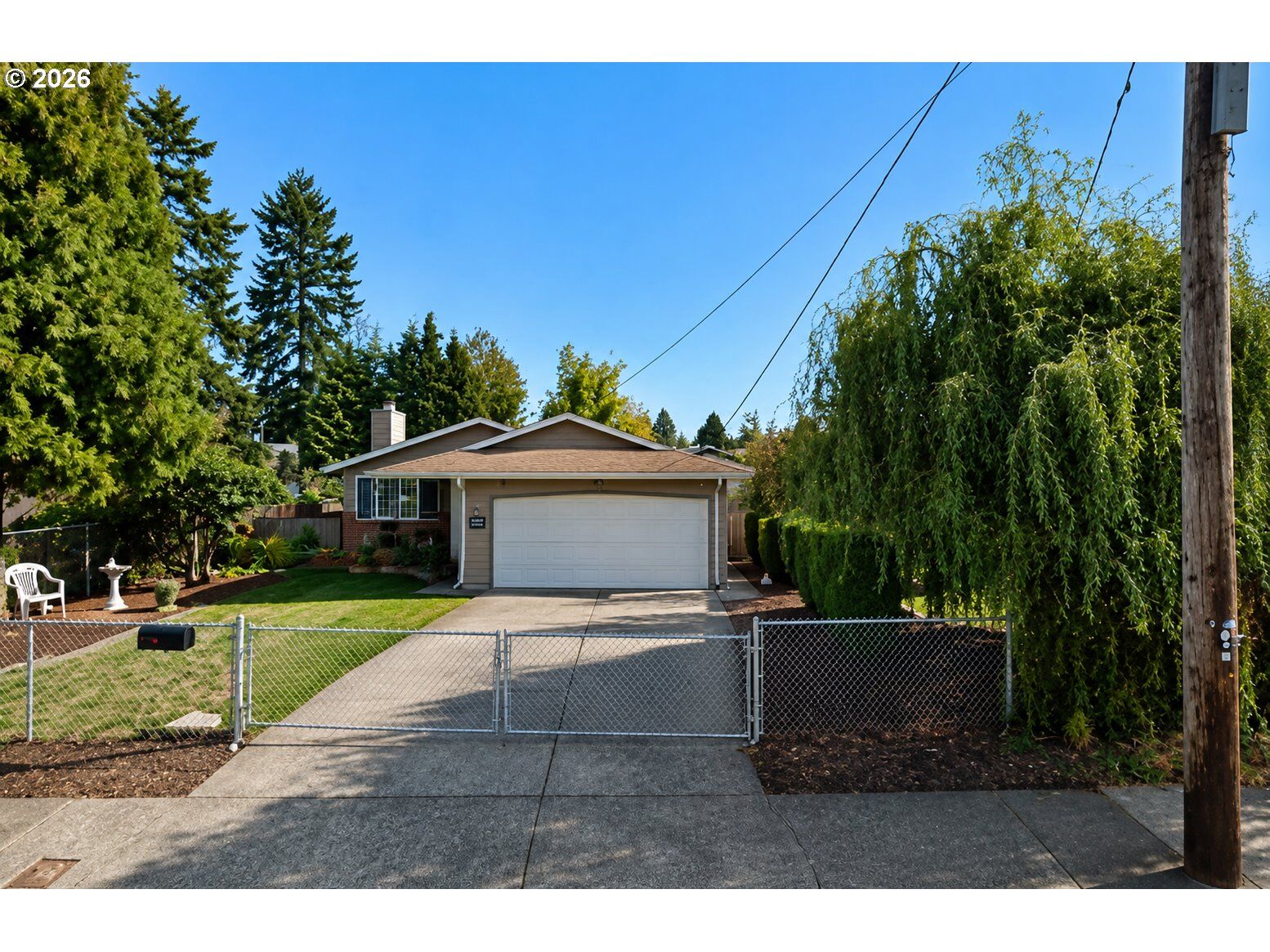 Property Photo:  6518 SE 93rd Ave  OR 97266 