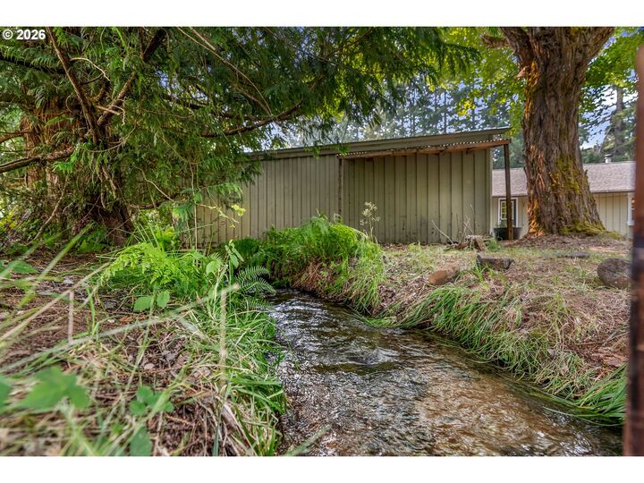 Property Photo:  1002 Jessup Rd  WA 98605 
