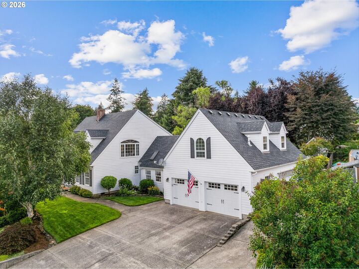 Property Photo:  14502 SE 27th Cir  WA 98683 