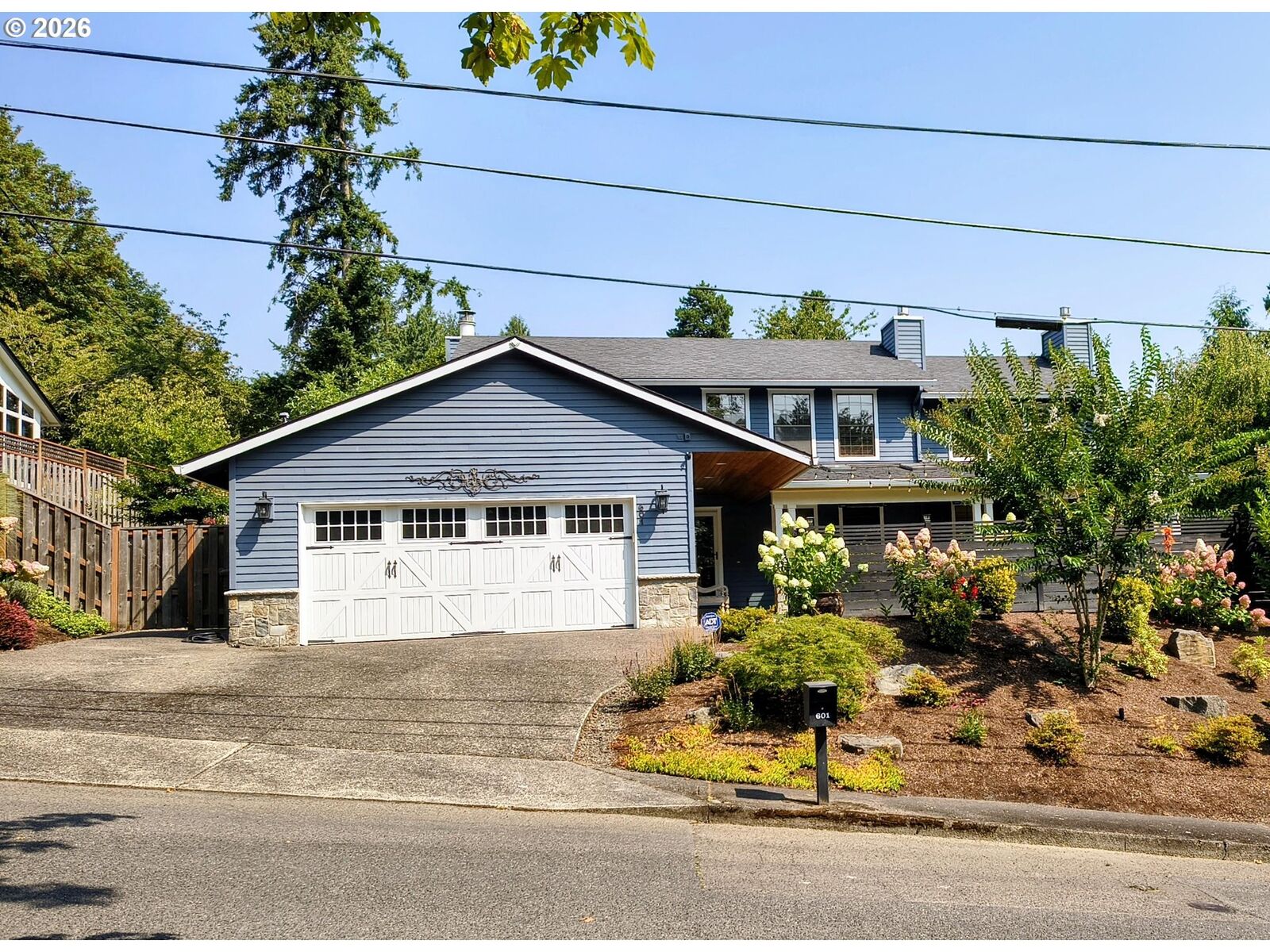 Property Photo:  601 Atwater Rd  OR 97034 