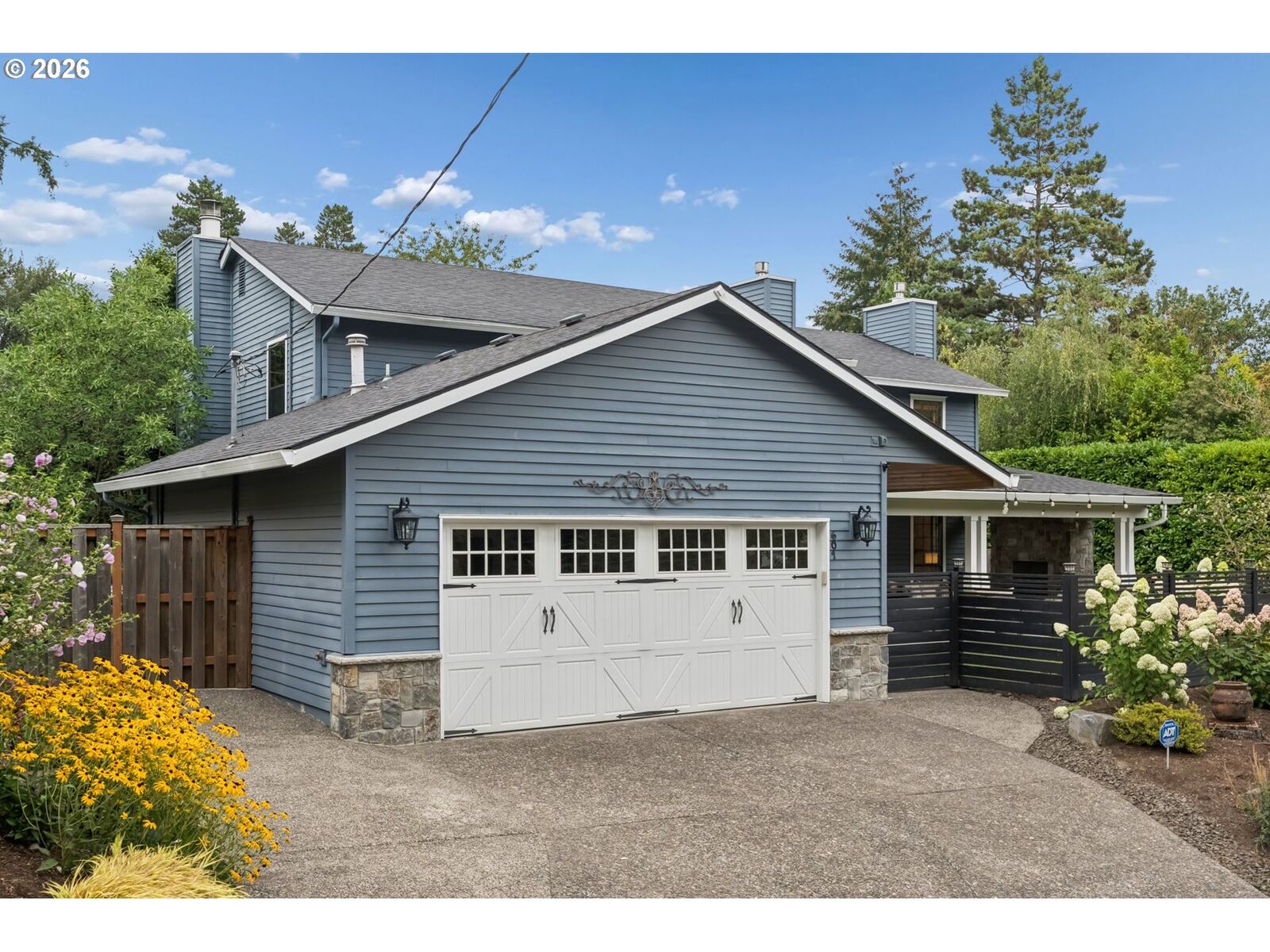 Property Photo: 601 Atwater Rd OR 97034