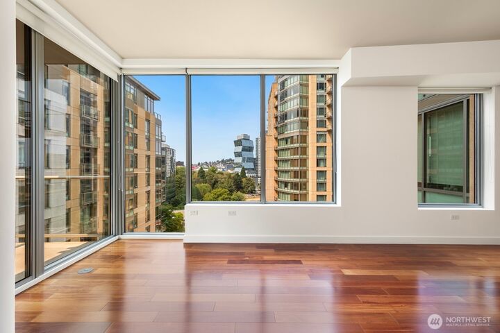 Property Photo: 910 Lenora Street S909 WA 98121