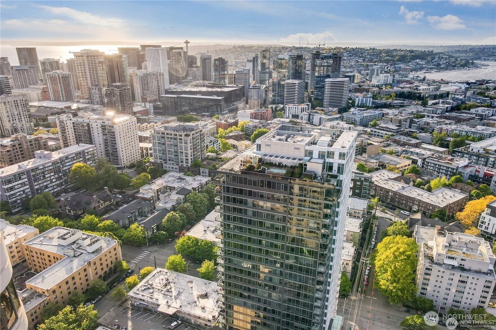 Property Photo: 1321 Seneca Street 1902 WA 98101