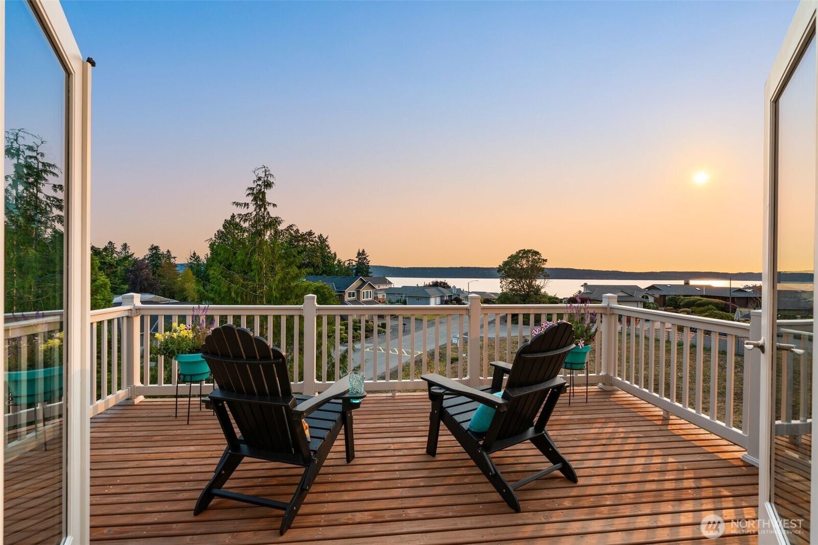 Property Photo:  780  Malabar Drive  WA 98282 