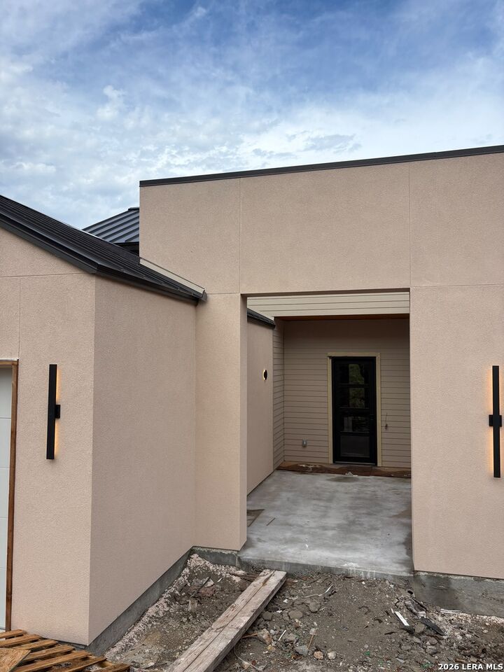 Property Photo: 1197 Spice Wood Rd TX 78623