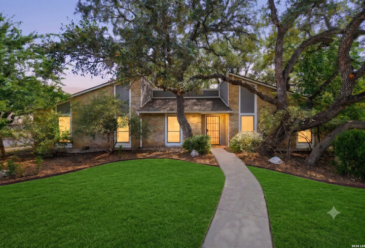 Property Photo: 13603 Forest Walk TX 78231