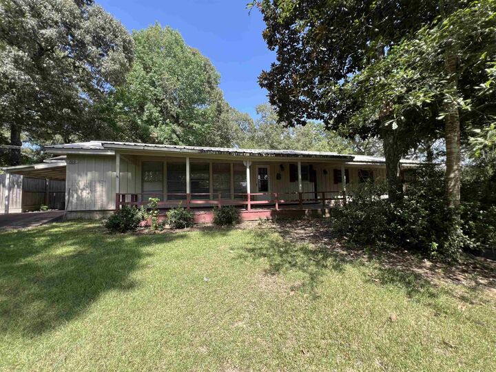 Property Photo:  300 Cypress Bend  TX 77663 