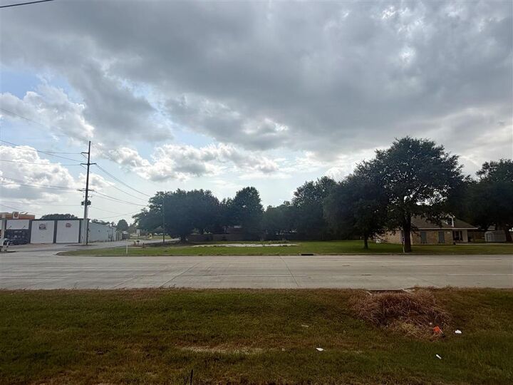Property Photo: 5434 Gerstner Memorial Boulevard LA 70607