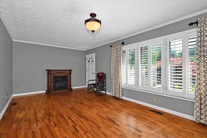 Property Photo:  317 Lovers Ln Rd  AL 35083 