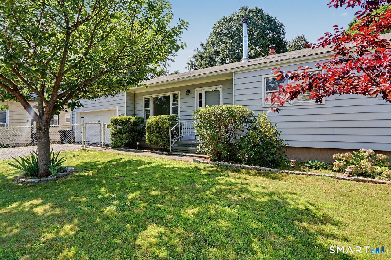 Property Photo:  102 Andrews Avenue  CT 06460 