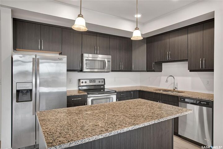 Property Photo: 770 Childers Crescent 308 SK S7L 6W1