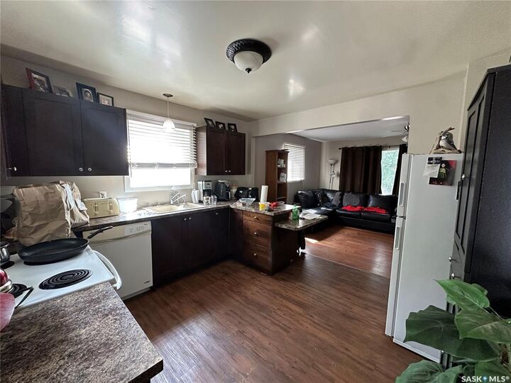 Property Photo: 242 Third Avenue N SK S0A 1S0