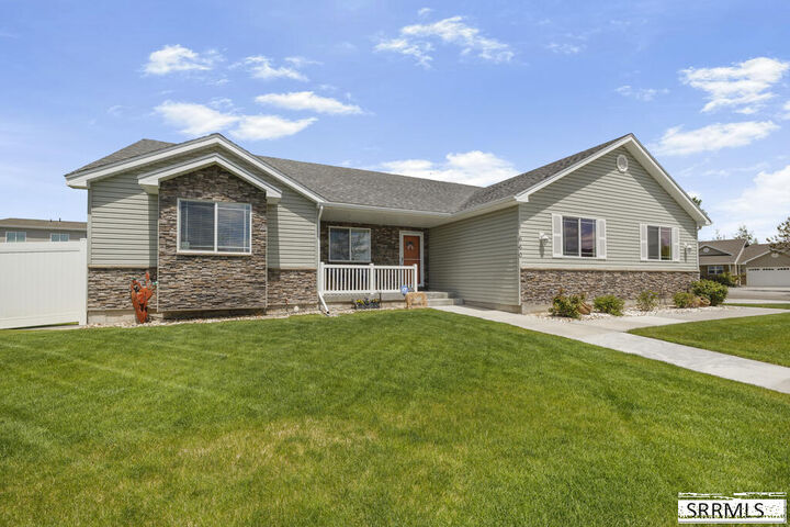 Property Photo:  660 Regency Lane  ID 83402 