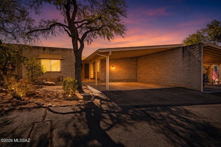 Property Photo:  65 E Mediterranean Drive  AZ 85704 