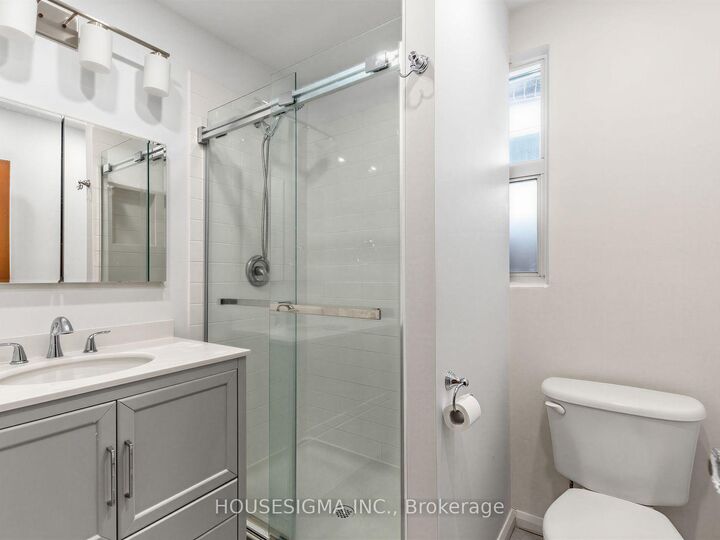 Property Photo: 491 Hopewell Avenue ON M6E 2S5