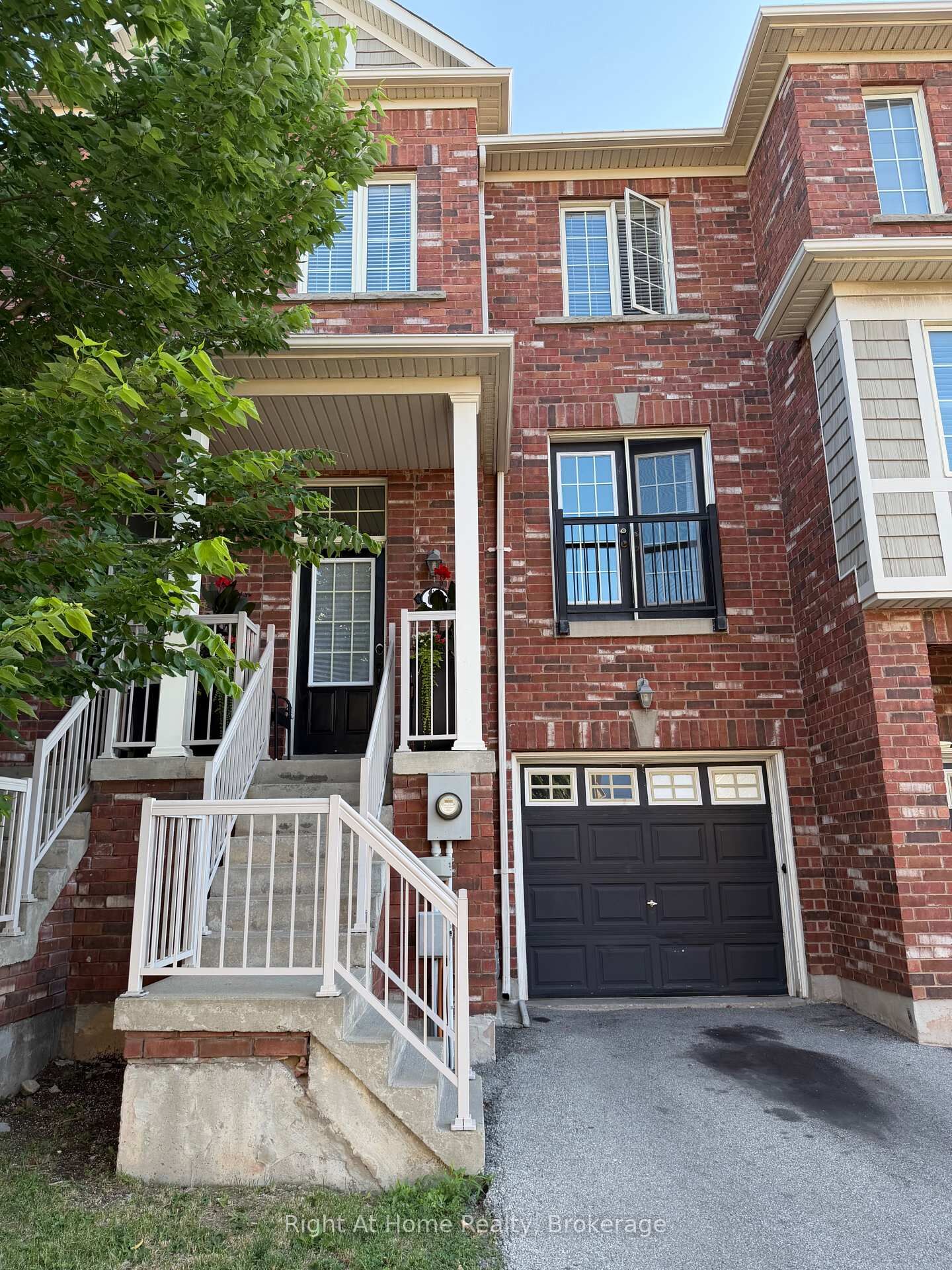 Property Photo: 2179 Fiddlers Way 65 ON L6M 0L6