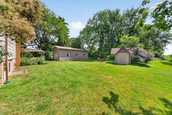 Property Photo: 8399 Dickenson Road E ON L0R 1W0