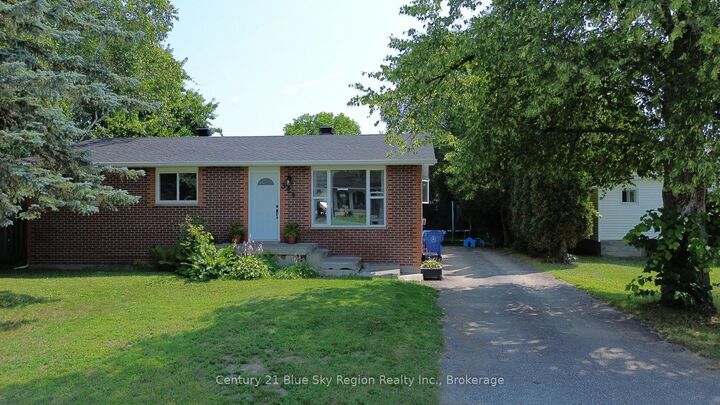 Property Photo: 324 King Street ON P2B 3A9