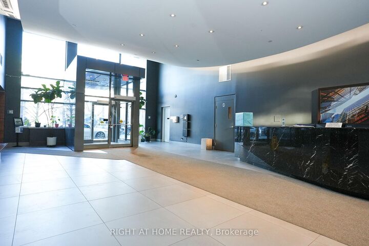 Property Photo: 68 Abell Street 938 ON M6J 0B1