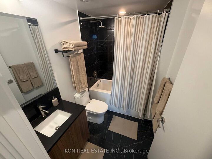 Property Photo: 1100 Sheppard Avenue W Ph07 ON M3A 0G8