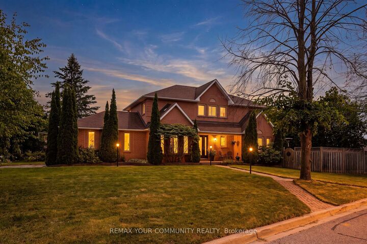 68 Autumn Way — photo 1