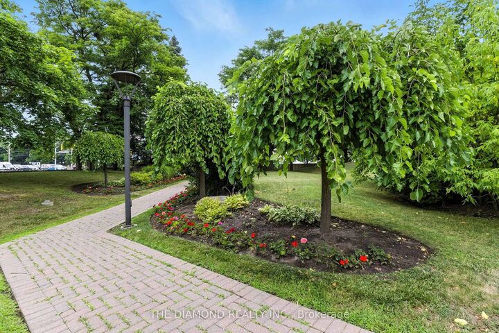 Property Photo: 1360 Rathburn Road E 1805 ON L4W 4H4