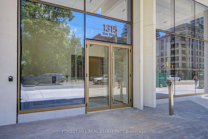 Property Photo: 1315 Bay Street 2202 ON M5R 0E4