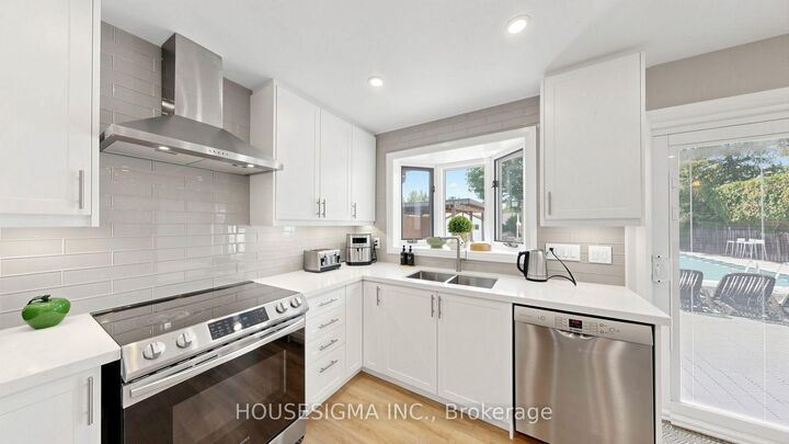 Property Photo: 1486 Barker Avenue ON L7P 2R4
