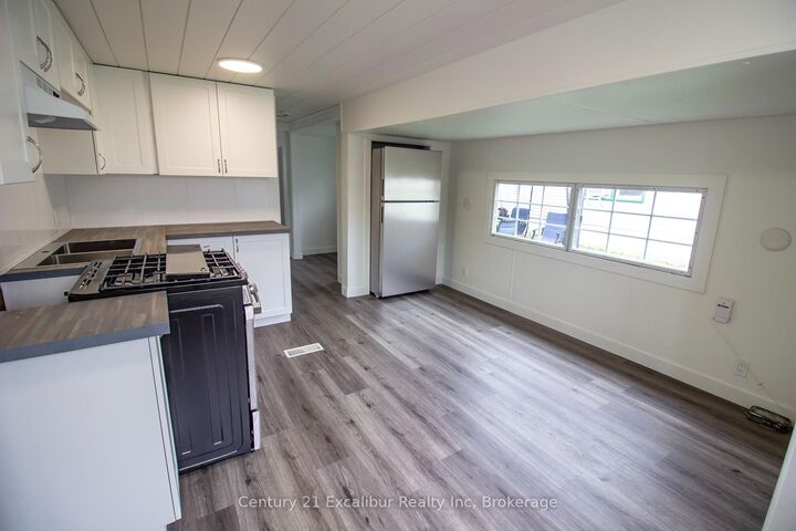 Property Photo: 422 Pine Pass Road N ON N1M 2W5