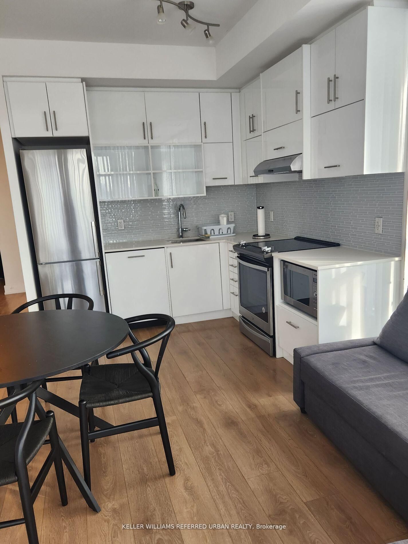 Photo de la propriété:  128 Fairview Mall Drive E 602  ON M2J 0E8 
