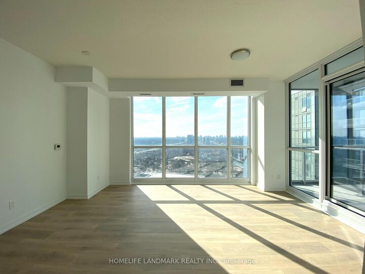 Property Photo: 32 Forest Manor Road 2202 ON M2J 1M5