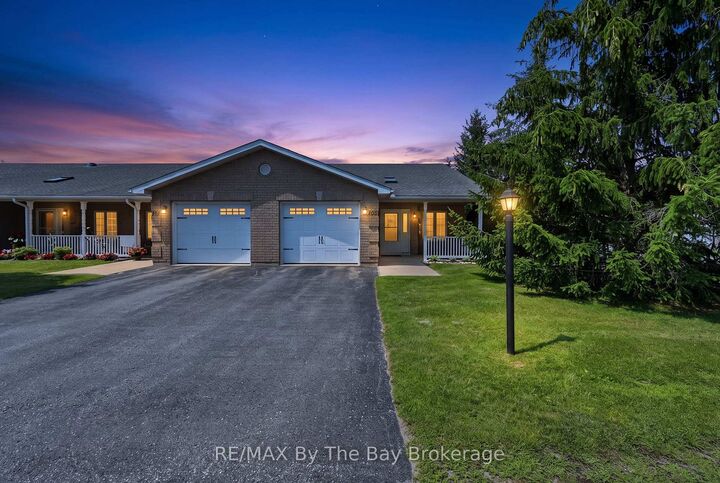 105 Meadow Lane — photo 1