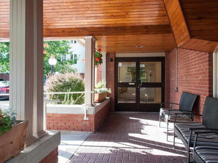 Property Photo: 848 Seyton Drive 339 ON K2H 9G6