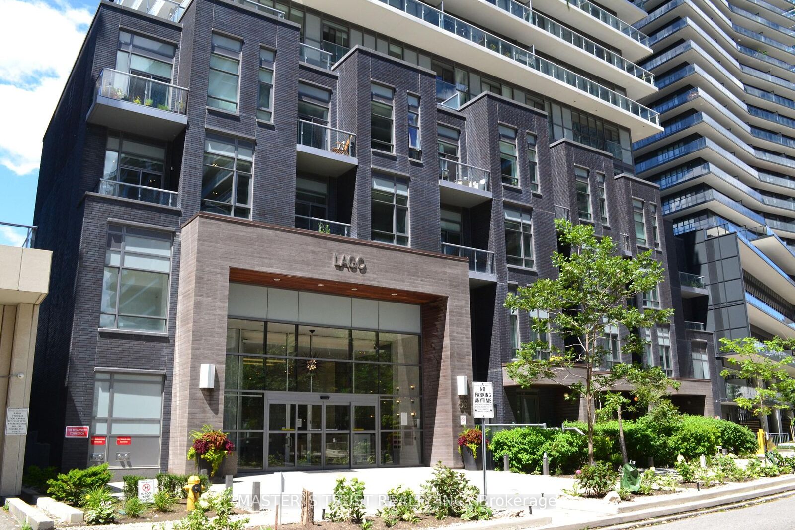 Property Photo:  56 Annie Craig Drive 2902  ON M8V 0C8 