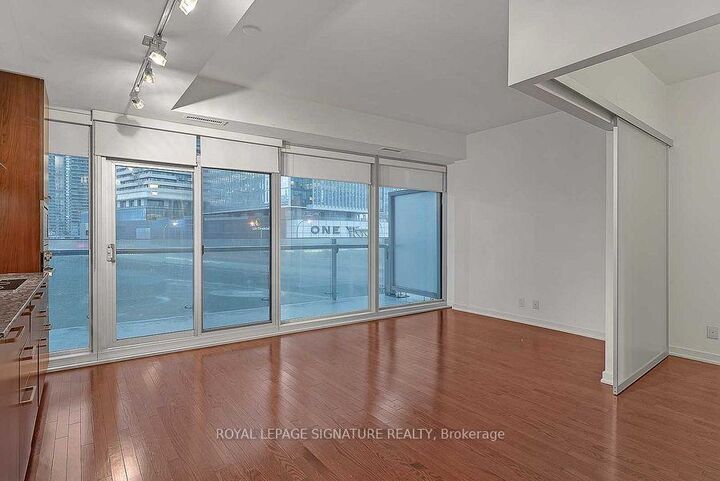 Property Photo:  12 York Street 311  ON M5J 0A9 
