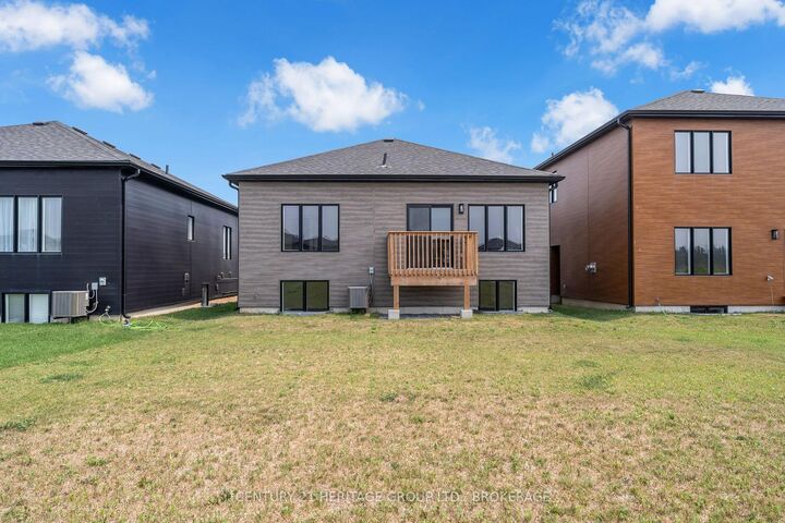 Property Photo: 60 Dusenbury Drive ON K0H 2H0