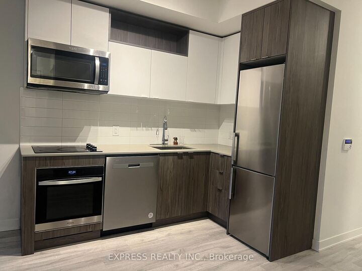 Property Photo: 70 Princess Street 935 ON M5A 0X6