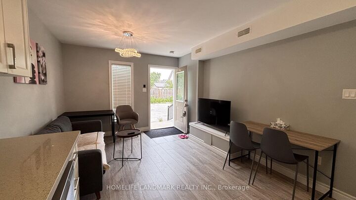 Property Photo:  122 Courtland Avenue E  ON N2G 0B8 