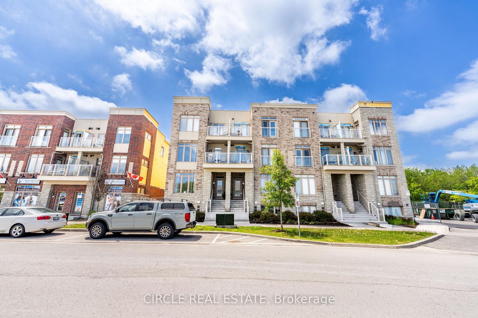 Property Photo: 5016 Serena Drive 7 ON L3J 0T2
