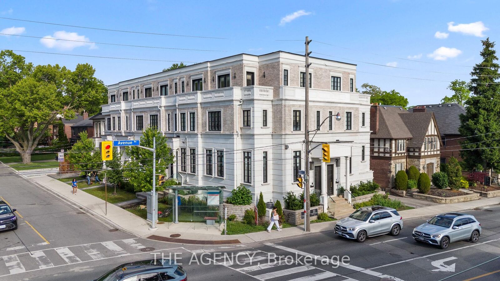 Property Photo: 30 Hillhurst Boulevard ON M5N 1N6