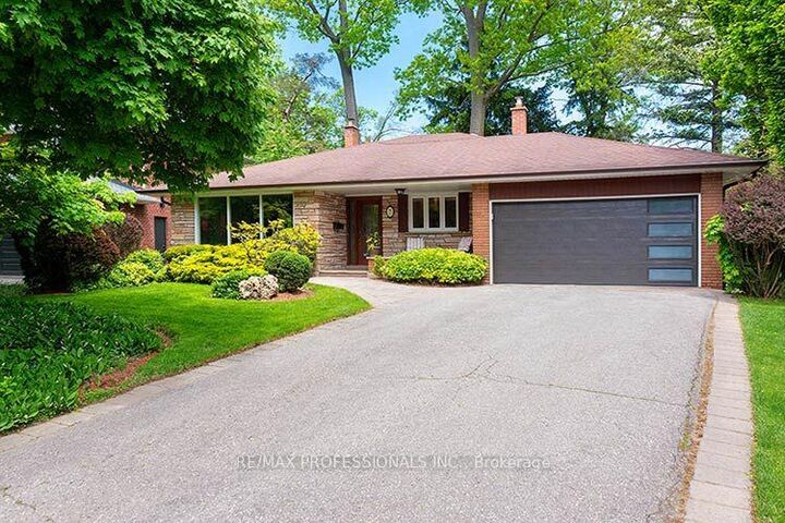 7 Cherry Post Crescent — photo 1