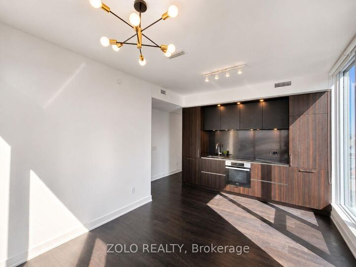 Property Photo: 35 Mercer Street 2616 ON M5V 1H2