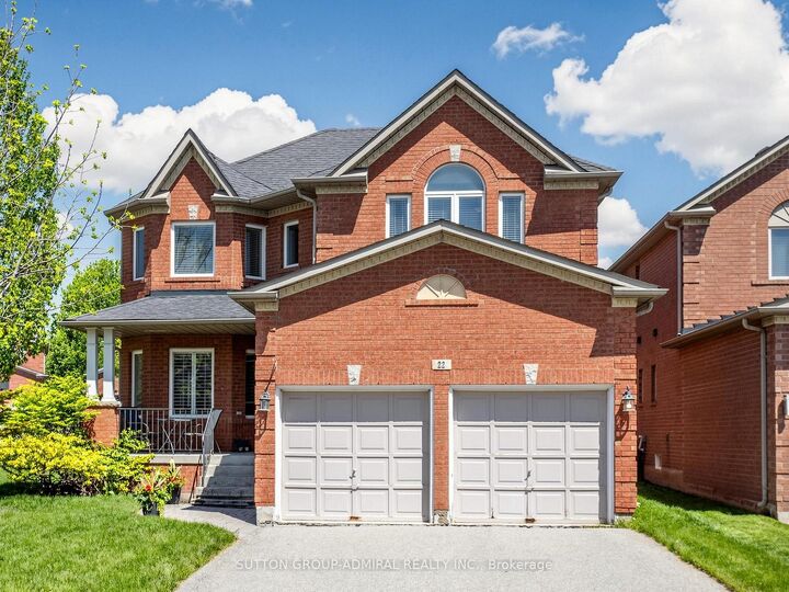 Property Photo: 22 Canyon Hill Avenue ON L4C 0S3