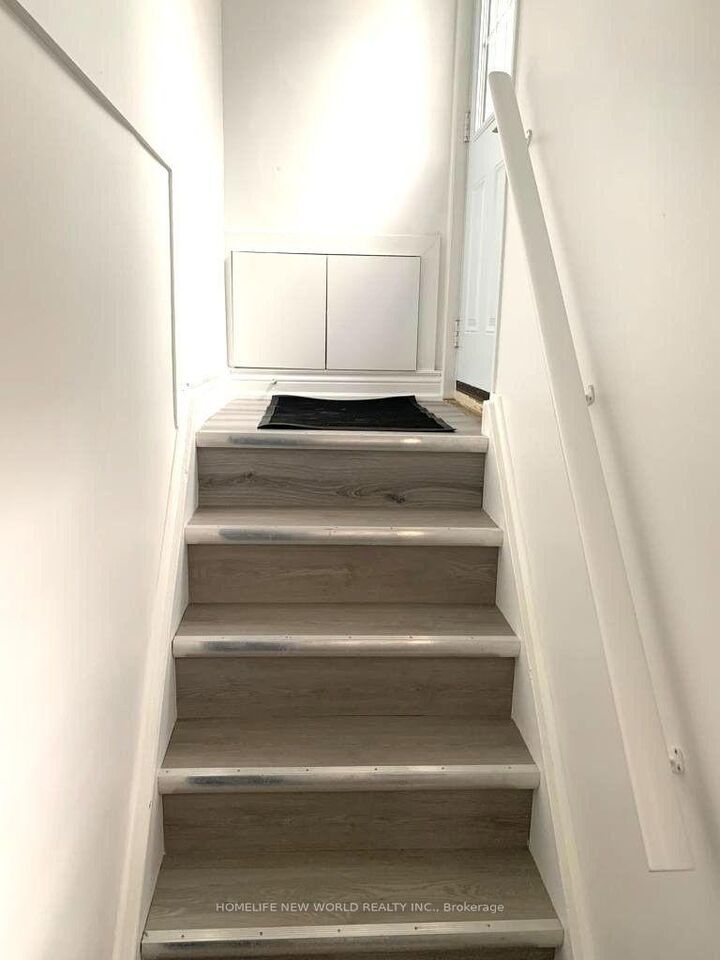 Property Photo:  36 Silverview Drive Basement A  ON M2M 2B3 