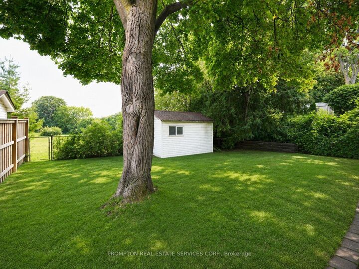 Property Photo: 25 Lehar Crescent ON M2H 1J4